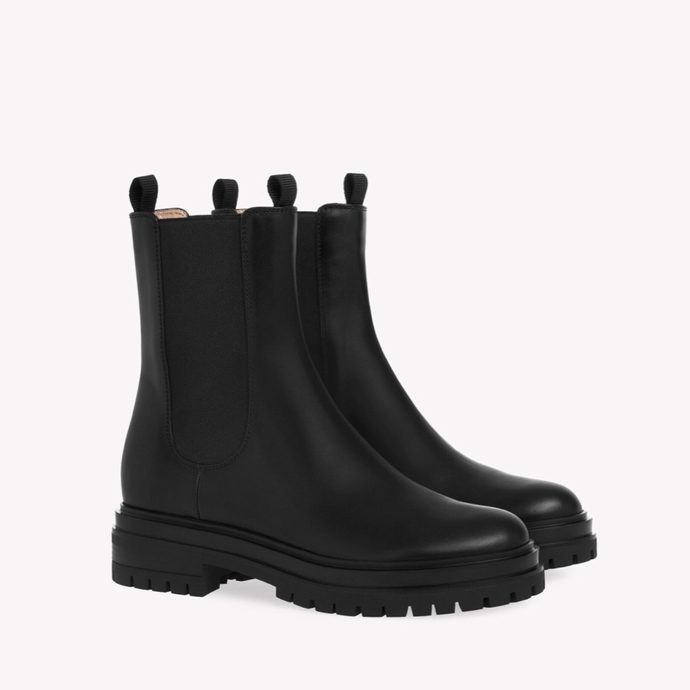Gianvito Rossi Chester Leather Chelsea Boots